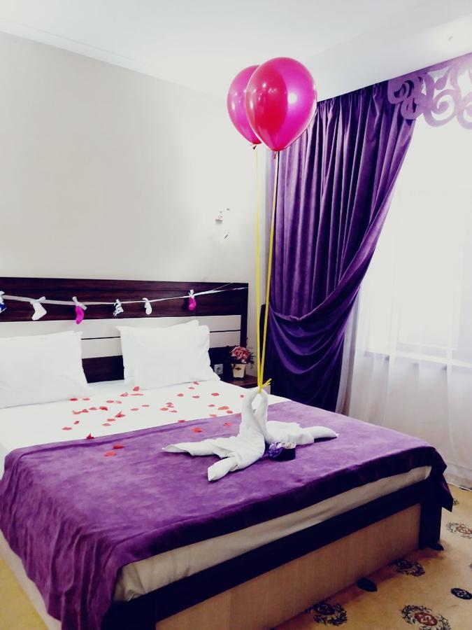 Hotel Luxury House Schymkent Exterior foto