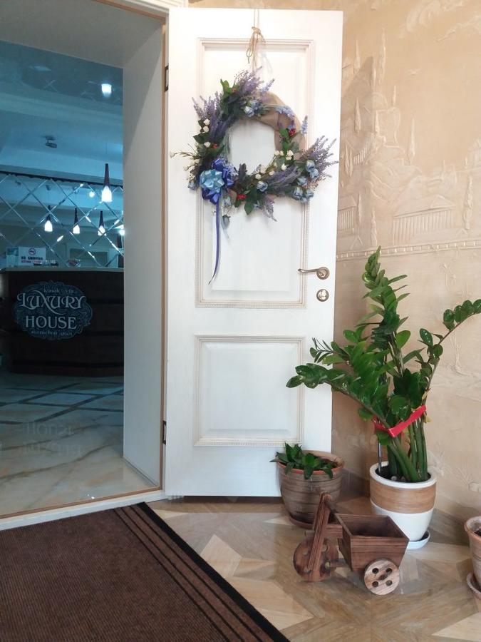 Hotel Luxury House Schymkent Exterior foto
