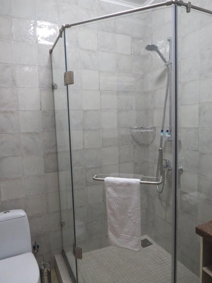 Hotel Luxury House Schymkent Exterior foto
